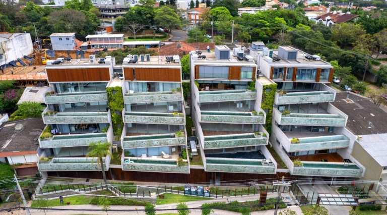 Apartamento com 3 Quartos à Venda, 374 m² em Três Figueiras - Porto Alegre