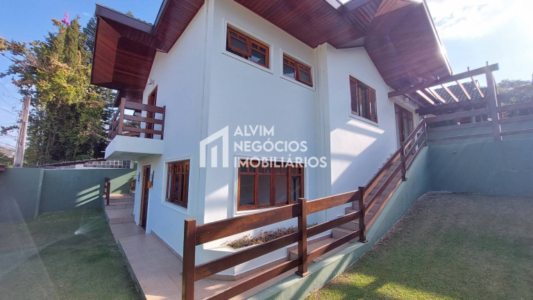 Sobrado com 3 Quartos à Venda, 240 m² em Urbanova I - São José Dos Campos