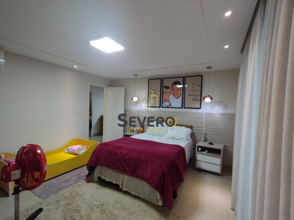 Imagem Casa com 5 Quartos à Venda, 300 m² em Nova Cidade - São Gonçalo Imagem Casa com 5 Quartos à Venda, 300 m² em Nova Cidade - São Gonçalo