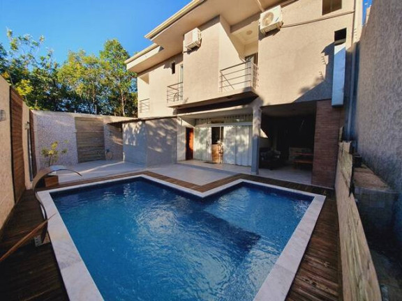 Casa com 3 Quartos à Venda,  em Porto Seguro