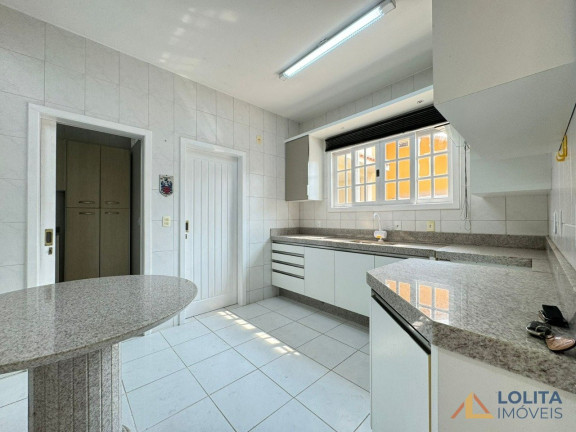 Imagem Casa com 5 Quartos à Venda, 220 m² em Balneário Estreito - Florianópolis Imagem Casa com 5 Quartos à Venda, 220 m² em Balneário Estreito - Florianópolis