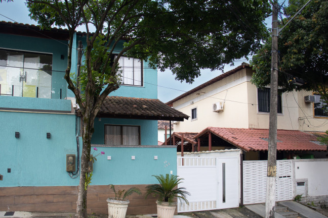 Imagem Casa com 3 Quartos à Venda, em Campo Grande - Rio De Janeiro Imagem Casa com 3 Quartos à Venda, em Campo Grande - Rio De Janeiro