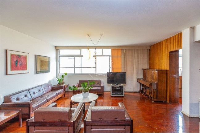 Imagem Apartamento com 3 Quartos à Venda, 213 m² em Cerqueira César - São Paulo