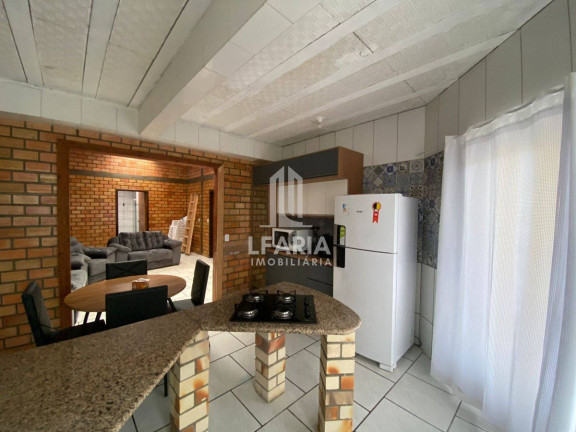 Imagem Casa com 5 Quartos para Temporada,  em Cambiju - Itapoá