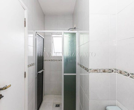 Imagem Casa com 4 Quartos à Venda, 225 m² em água Verde - Curitiba