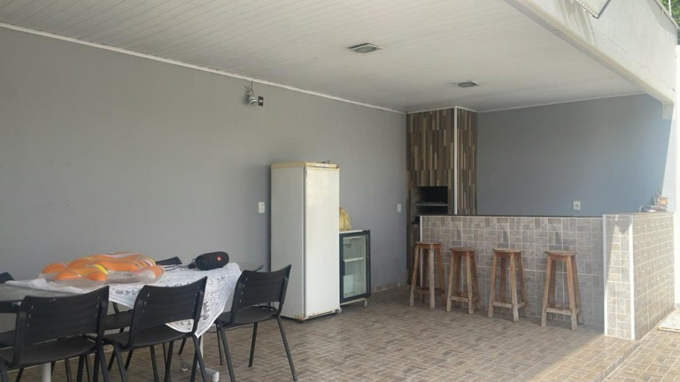 Imagem Casa com 2 Quartos à Venda, 400 m² em Núcleo Habitacional Vereador Edson Francisco Da Silva - Bauru