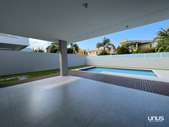 Imagem Casa com 5 Quartos à Venda, 450 m² em Jurerê Internacional - Florianópolis Imagem Casa com 5 Quartos à Venda, 450 m² em Jurerê Internacional - Florianópolis