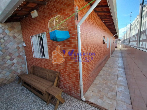 Imagem Casa com 2 Quartos à Venda,  em Vila Seabra - Mongaguá