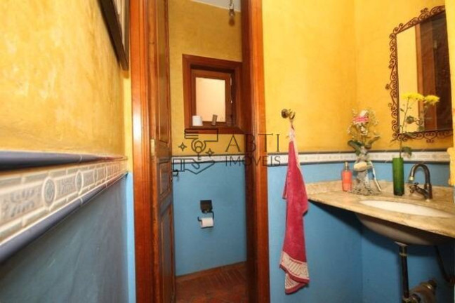 Imagem Sobrado com 3 Quartos à Venda, 250 m² em Vila Gumercindo - São Paulo