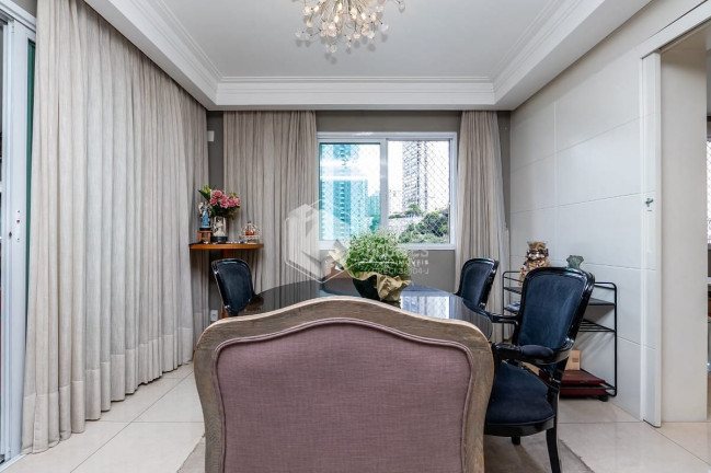 Imagem Apartamento com 4 Quartos à Venda, 215 m² em Aclimação - São Paulo