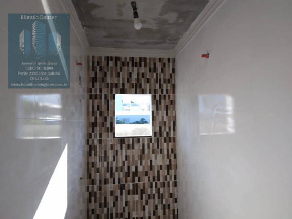 Imagem Casa com 3 Quartos à Venda, 80 m² em São João Do Rio Vermelho - Florianópolis Imagem Casa com 3 Quartos à Venda, 80 m² em São João Do Rio Vermelho - Florianópolis