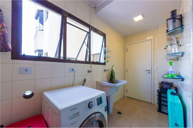 Imagem Imóvel com 3 Quartos à Venda, em Vila Nova Conceição - São Paulo Imagem Imóvel com 3 Quartos à Venda, em Vila Nova Conceição - São Paulo