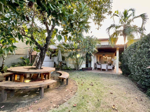 Imagem Casa com 5 Quartos à Venda ou Locação, 240 m² em Piatã - Salvador Imagem Casa com 5 Quartos à Venda ou Locação, 240 m² em Piatã - Salvador