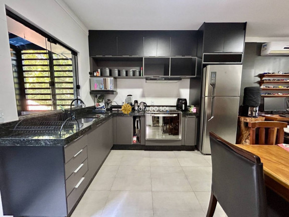 Imagem Sobrado com 2 Quartos à Venda, 86 m² em Bombas - Bombinhas Imagem Sobrado com 2 Quartos à Venda, 86 m² em Bombas - Bombinhas