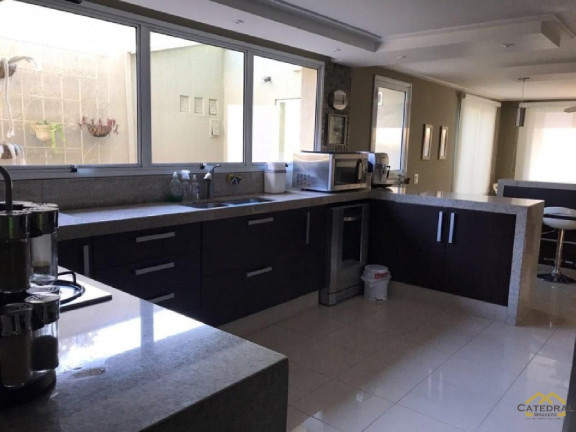 Imagem Sobrado com 3 Quartos à Venda, 2.000 m² em Jardim Novo Mundo - Jundiaí
