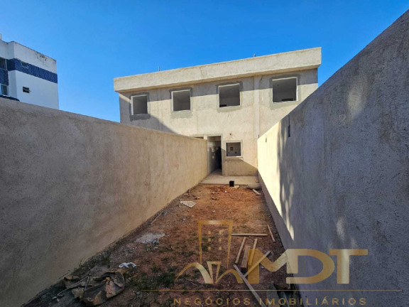 Imagem Casa com 2 Quartos à Venda, 65 m² em Jardim Dos Comerciários (venda Nova) - Belo Horizonte Imagem Casa com 2 Quartos à Venda, 65 m² em Jardim Dos Comerciários (venda Nova) - Belo Horizonte