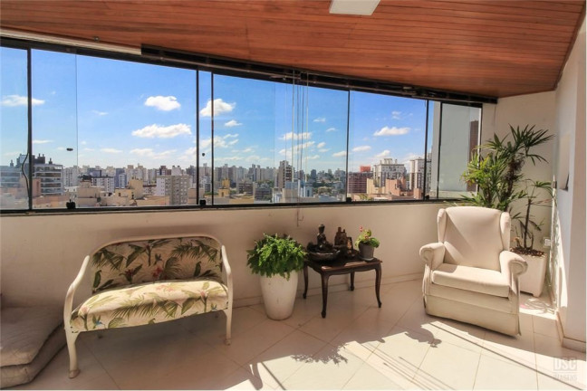 Imagem Apartamento com 4 Quartos à Venda, 159 m² em Boa Vista - Porto Alegre Imagem Apartamento com 4 Quartos à Venda, 159 m² em Boa Vista - Porto Alegre