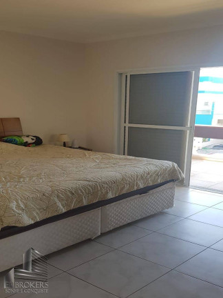 Imagem Casa de Condomínio com 3 Quartos à Venda, 240 m² em Iporanga - Sorocaba