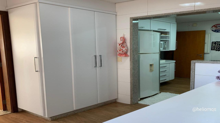 Imagem Apartamento com 3 Quartos à Venda, 180 m² em Centro - Campo Grande Imagem Apartamento com 3 Quartos à Venda, 180 m² em Centro - Campo Grande