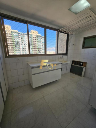 Imagem Imóvel com 4 Quartos à Venda, 217 m² em Praia De Itaparica - Vila Velha Imagem Imóvel com 4 Quartos à Venda, 217 m² em Praia De Itaparica - Vila Velha