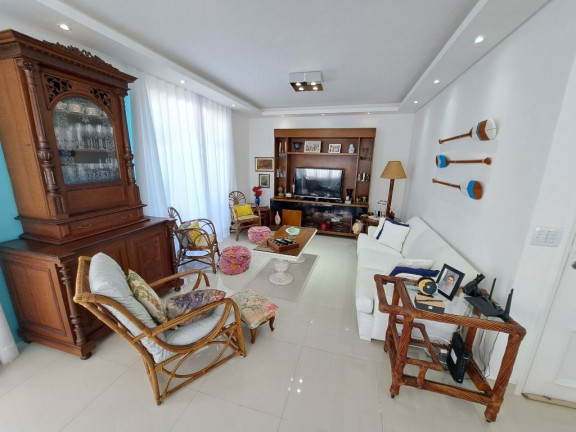 Imagem Apartamento com 5 Quartos à Venda, 230 m² em Pitangueiras - Guarujá Imagem Apartamento com 5 Quartos à Venda, 230 m² em Pitangueiras - Guarujá