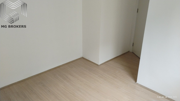 Imagem Imóvel com 2 Quartos à Venda, 43 m² em Santo Cristo - Rio De Janeiro Imagem Imóvel com 2 Quartos à Venda, 43 m² em Santo Cristo - Rio De Janeiro