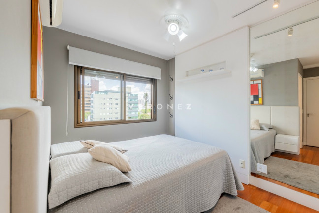 Imagem Apartamento com 1 Quarto à Venda, 50 m² em Petrópolis - Porto Alegre Imagem Apartamento com 1 Quarto à Venda, 50 m² em Petrópolis - Porto Alegre
