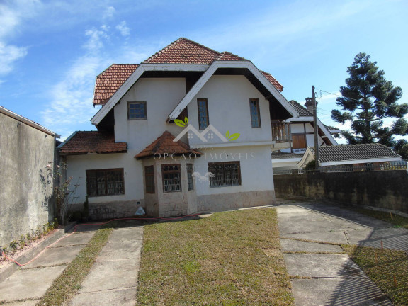 Casa com 4 Quartos à Venda,  em Vila Lolly - Campos Do Jordão
