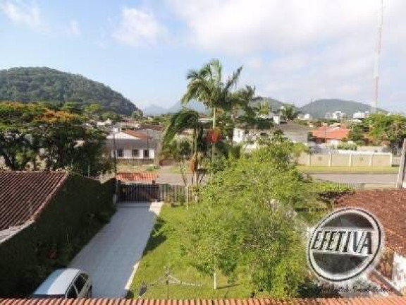 Imagem Casa com 3 Quartos à Venda, 280 m² em Centro - Guaratuba
