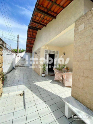 Imagem Casa com 3 Quartos à Venda, 280 m² em Parque Manibura - Fortaleza Imagem Casa com 3 Quartos à Venda, 280 m² em Parque Manibura - Fortaleza