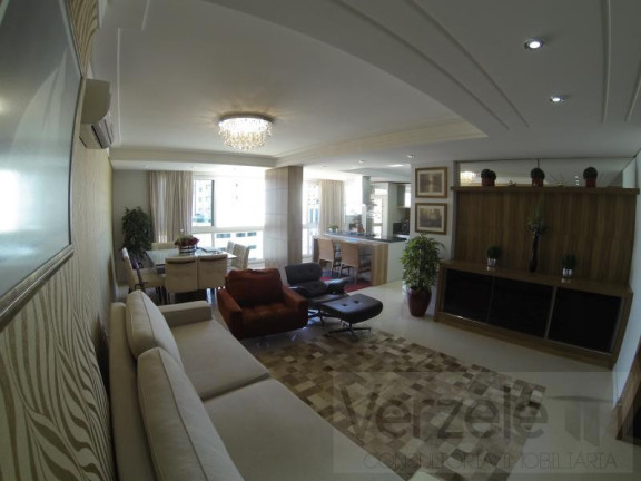 Imagem Apartamento com 3 Quartos à Venda, 140 m² em Centro - Balneário Camboriú Imagem Apartamento com 3 Quartos à Venda, 140 m² em Centro - Balneário Camboriú