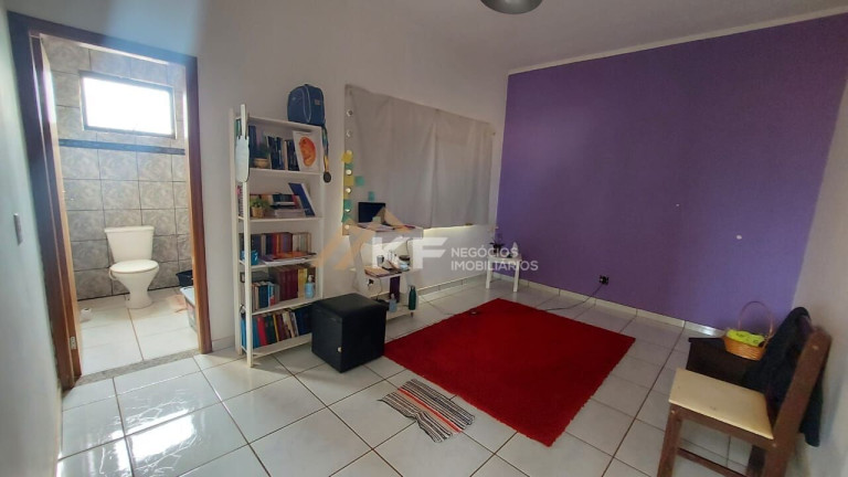 Imagem Casa com 3 Quartos à Venda, 207 m² em Jardim Alexandre Balbo - Ribeirão Preto Imagem Casa com 3 Quartos à Venda, 207 m² em Jardim Alexandre Balbo - Ribeirão Preto