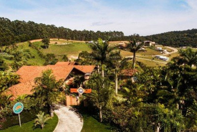 Imagem Terreno à Venda, 2.850 m² em São Roque Imagem Terreno à Venda, 2.850 m² em São Roque