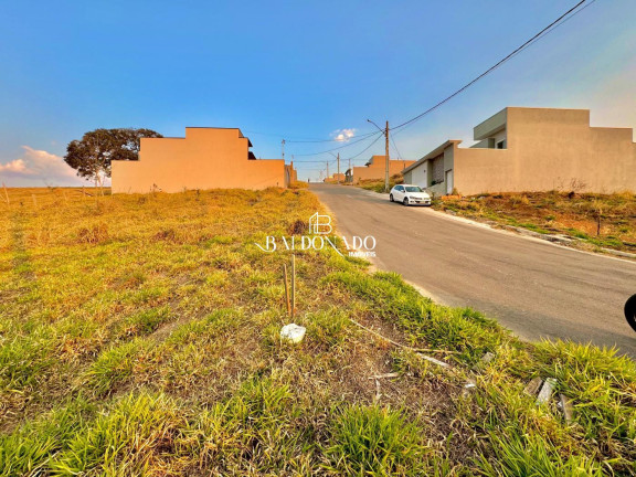 Imagem Terreno à Venda, 253 m² em Centro - Extrema Imagem Terreno à Venda, 253 m² em Centro - Extrema