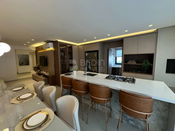 Imagem Apartamento com 3 Quartos à Venda, 132 m² em Centro - Balneário Camboriú Imagem Apartamento com 3 Quartos à Venda, 132 m² em Centro - Balneário Camboriú