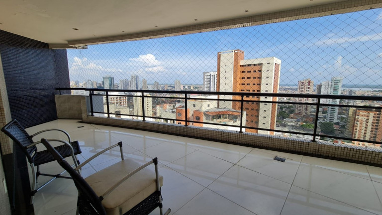 Imagem Imóvel com 4 Quartos à Venda, 385 m² em Jurunas - Belém