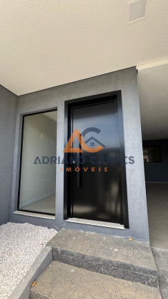 Imagem Imóvel com 3 Quartos à Venda, 120 m² em Centro - Balneário Piçarras Imagem Imóvel com 3 Quartos à Venda, 120 m² em Centro - Balneário Piçarras