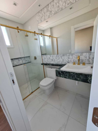 Imagem Apartamento com 3 Quartos à Venda, 134 m²