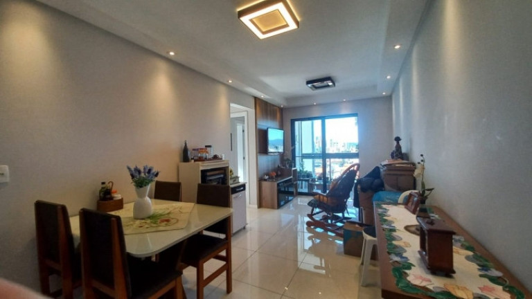 Imagem Apartamento com 2 Quartos à Venda, 77 m² em Centro - Balneário Camboriú