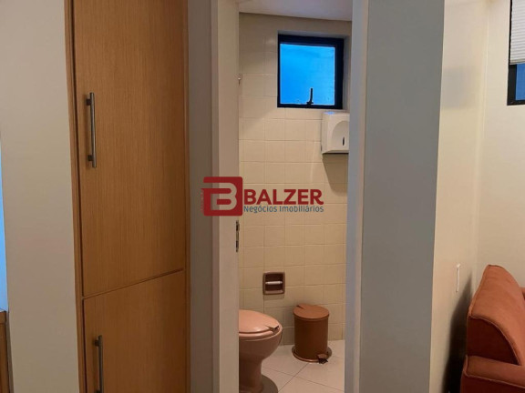 Imagem Sala Comercial à Venda, 52 m² em Centro - Florianópolis Imagem Sala Comercial à Venda, 52 m² em Centro - Florianópolis
