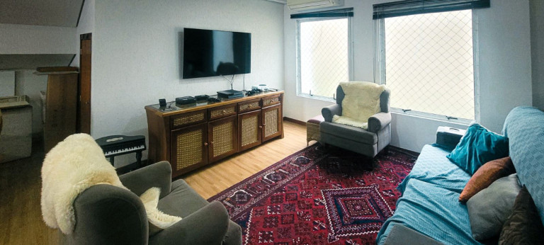 Imagem Casa com 4 Quartos à Venda, 392 m² em Santo Inácio - Curitiba Imagem Casa com 4 Quartos à Venda, 392 m² em Santo Inácio - Curitiba