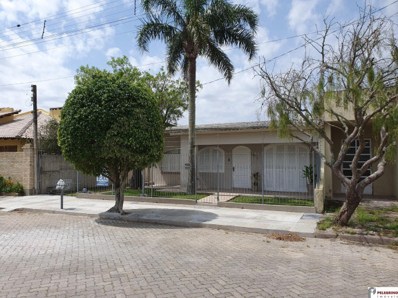 Casa com 4 Quartos à Venda, 126 m² em Centro - Tapes