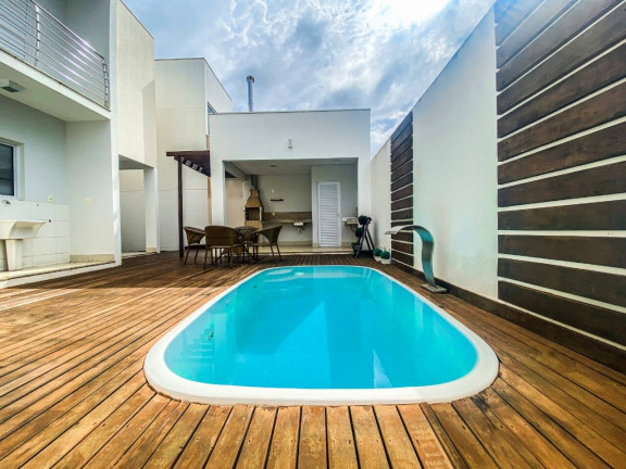 Imagem Casa com 3 Quartos à Venda, 165 m² em Ribeirão Do Lipa - Cuiabá