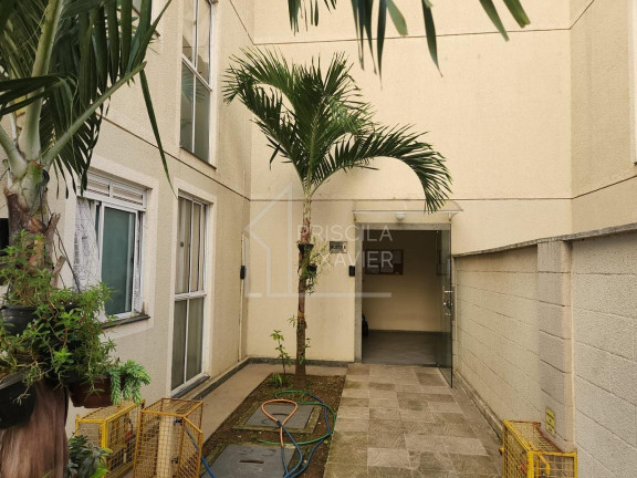 Imagem Apartamento com 2 Quartos à Venda, 43 m² em Tucum - Cariacica