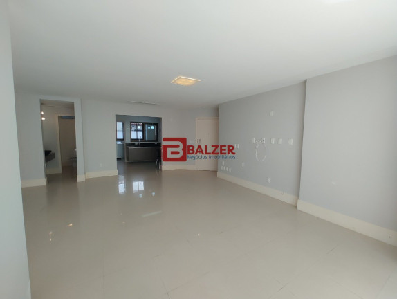 Foto do imóvel Apartamento com 3 Quartos à Venda, 237 m² em Centro - Florianópolis
