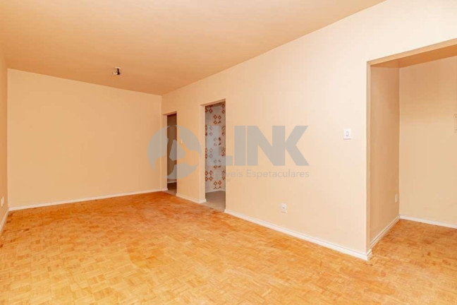 Imagem Apartamento com 2 Quartos à Venda, 78 m² em Santana - Porto Alegre Imagem Apartamento com 2 Quartos à Venda, 78 m² em Santana - Porto Alegre