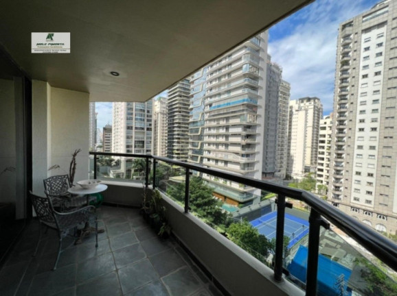 Imagem Apartamento com 3 Quartos à Venda, 220 m² em Itaim Bibi - São Paulo Imagem Apartamento com 3 Quartos à Venda, 220 m² em Itaim Bibi - São Paulo