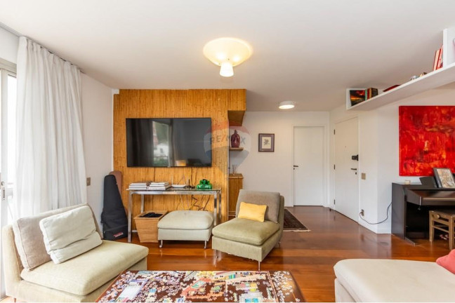 Imagem Apartamento com 3 Quartos à Venda, 157 m² em Real Parque - São Paulo Imagem Apartamento com 3 Quartos à Venda, 157 m² em Real Parque - São Paulo