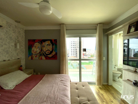 Imagem Casa com 3 Quartos à Venda, 300 m² em Estreito - Florianópolis Imagem Casa com 3 Quartos à Venda, 300 m² em Estreito - Florianópolis