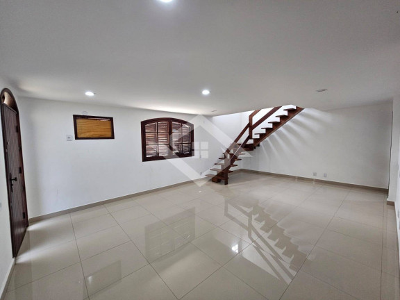 Imagem Casa com 4 Quartos à Venda, 300 m² em Barra Da Tijuca - Rio De Janeiro